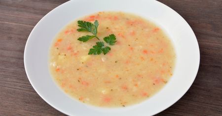 Zupa bidula sprawdzi się, gdy portfel świeci pustkami. Jest tania, ale pyszna