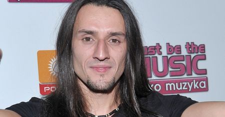 Wygrał "Must Be The Music". Jego karierę przerwał tragiczny wypadek. Tak dziś wygląda Tomek Kowalski, który wystąpi w "Mam Talent"