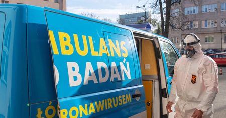 Kolejne przypadki śmiertelne z powodu koronawirusa. Najnowsze dane dotyczące Polski