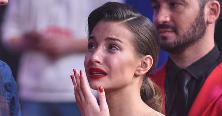 Przezorna Julia Wieniawa kończy z balangami przez hashimoto: "Zrozumiałam, że muszę się ogarnąć. Celebrowałam życie ZA BARDZO"