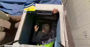 Hiszpańska policja zajęła półzanurzalną łódź do transportu narkotyków.