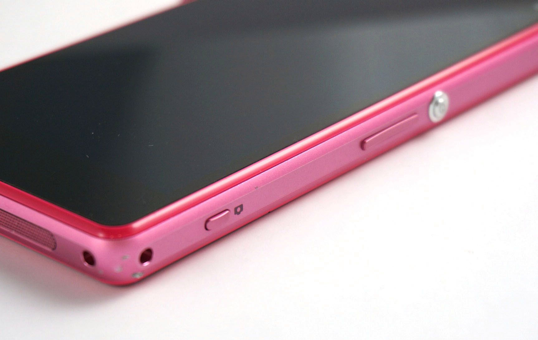 Jakość wykonania i ergonomia Sony Xperia Z1 Compact. Co jest dobre, a co nie 7