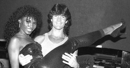 "X Factor": Simon Cowell sprzed lat! Retro zdjęcia z imprezy najsroższego jurora