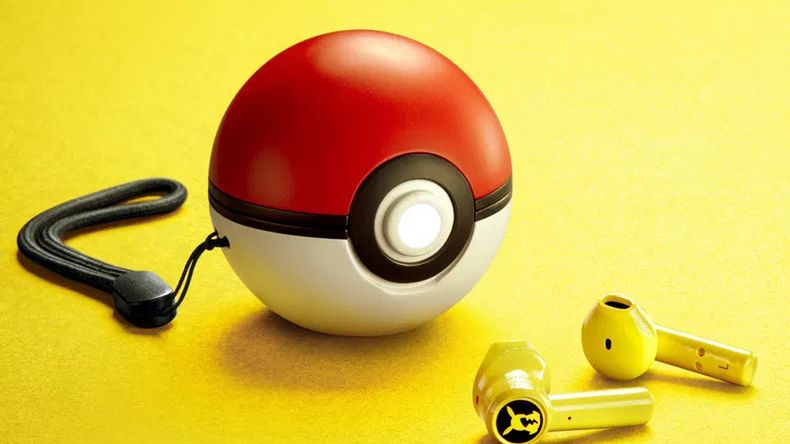 Razer stworzył słuchawki dla fanów Pokemonów. Żółte dokanałówki Pikachu ładowane w pokeballu 1