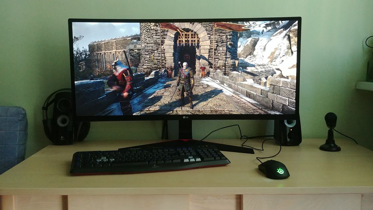 Szerokokątne monitory to przyszłość pracy i rozrywki. Test zakrzywionego monitora LG 21:9 1