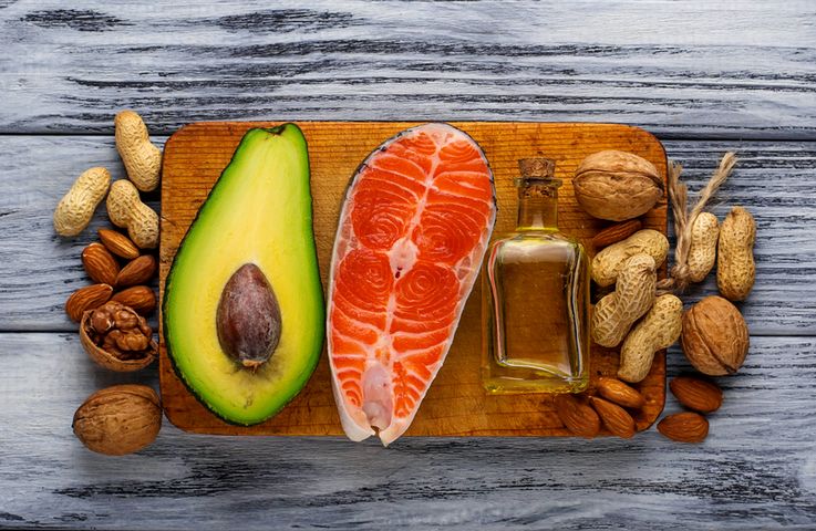 Kwasy tłuszczowe omega-3 i omega-6 mogą pomóc zwiększyć szanse przeżycia w raku jelita grubego