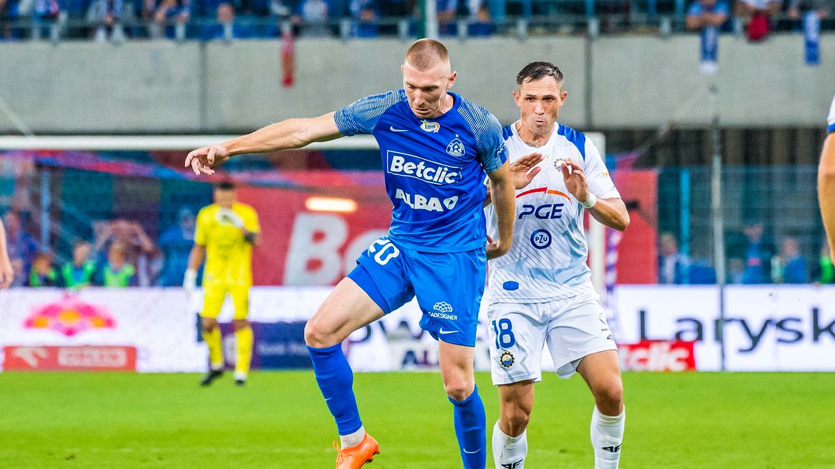 WP SportoweFakty / Karol Słomka / Na zdjęciu: Szymon Szymański (z lewej)