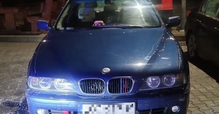 Uliczny Drifft zakończony mandatem i punktami karnymi. Kierowca BWM kręcił „bączki” w strefie ruchu