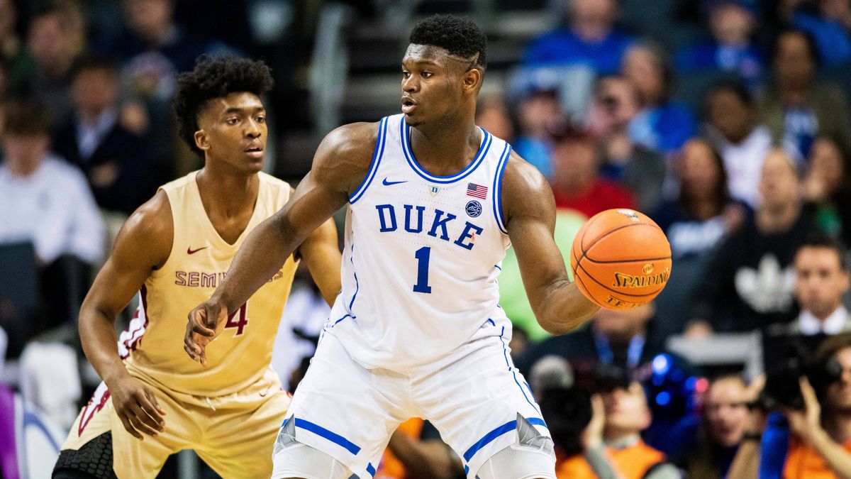 Newspix / ZUMA / Na zdjęciu: Zion Williamson (w środku)