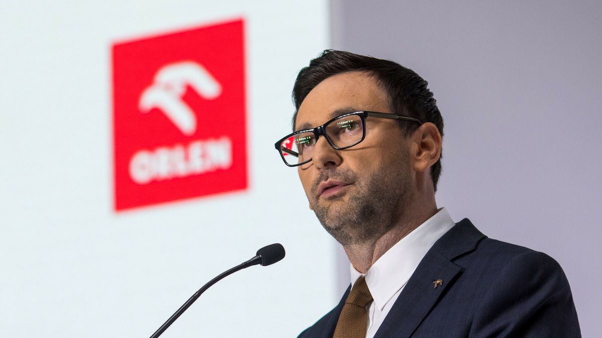 Parówki z Orlenu. Jednym z dostawców jest firma z rodzinnych stron Obajtka