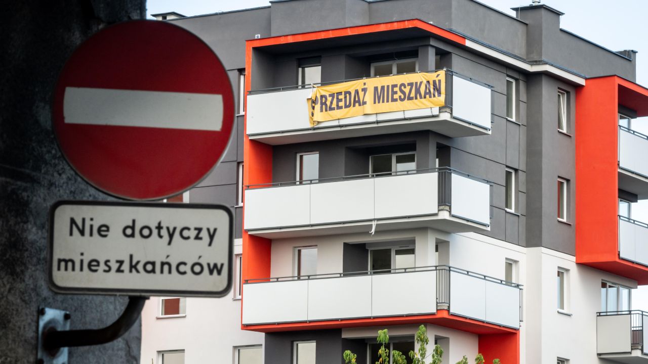 Bezpieczny kredyt 2 proc. Rząd do ustawy dorzuci zakaz cesji