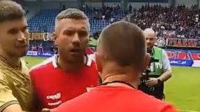 Jest film z awanturą po derbach. Podolski rwał się do bójki