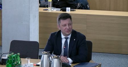 Jasna deklaracja Dworczyka od razu na początku przesłuchania