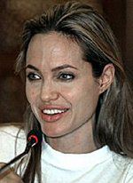 Angelina Jolie nie doradza Madonnie