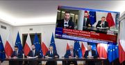 Fala komentarzy po pasku TVP Info. Pokazali go podczas podpisania umowy