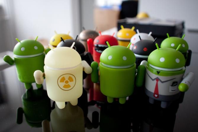 Google rozważa ukrócenie sprzedawania urządzeń ze starym Androidem