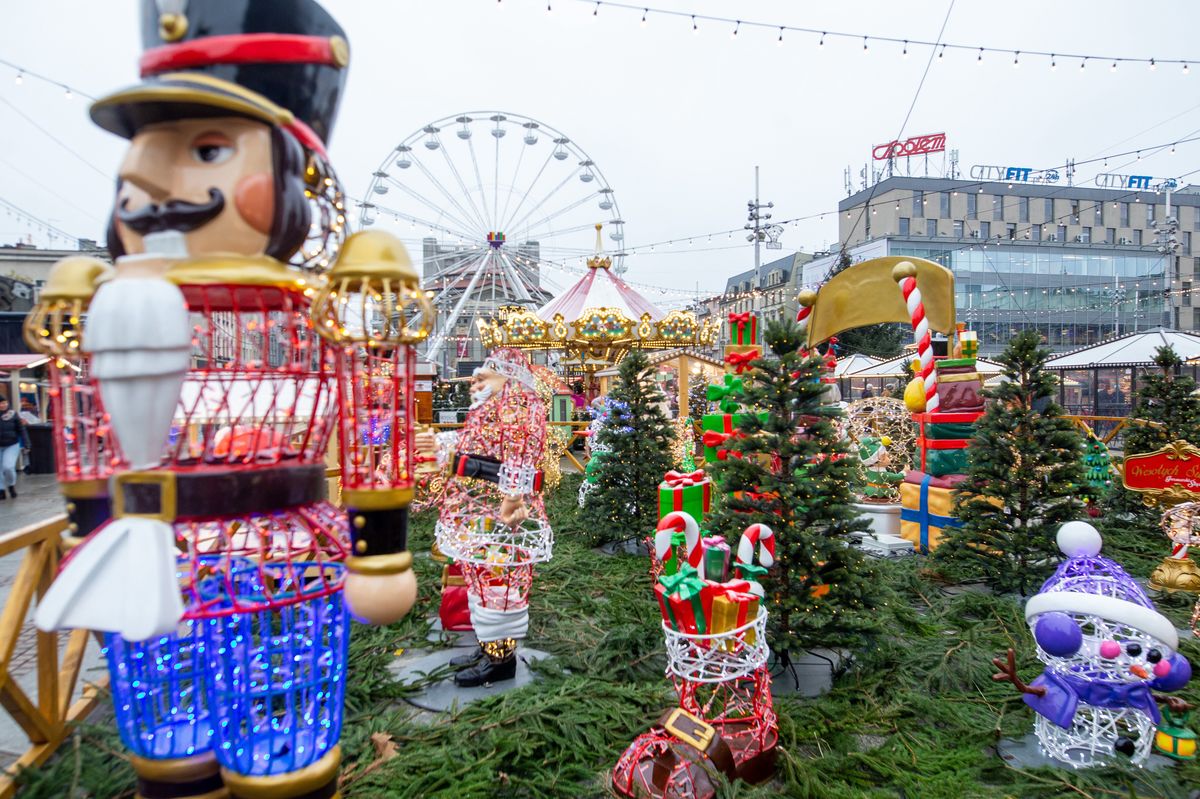 Різдвяні ярмарки у Польщі. Економити на цьому поляки не хочуть
