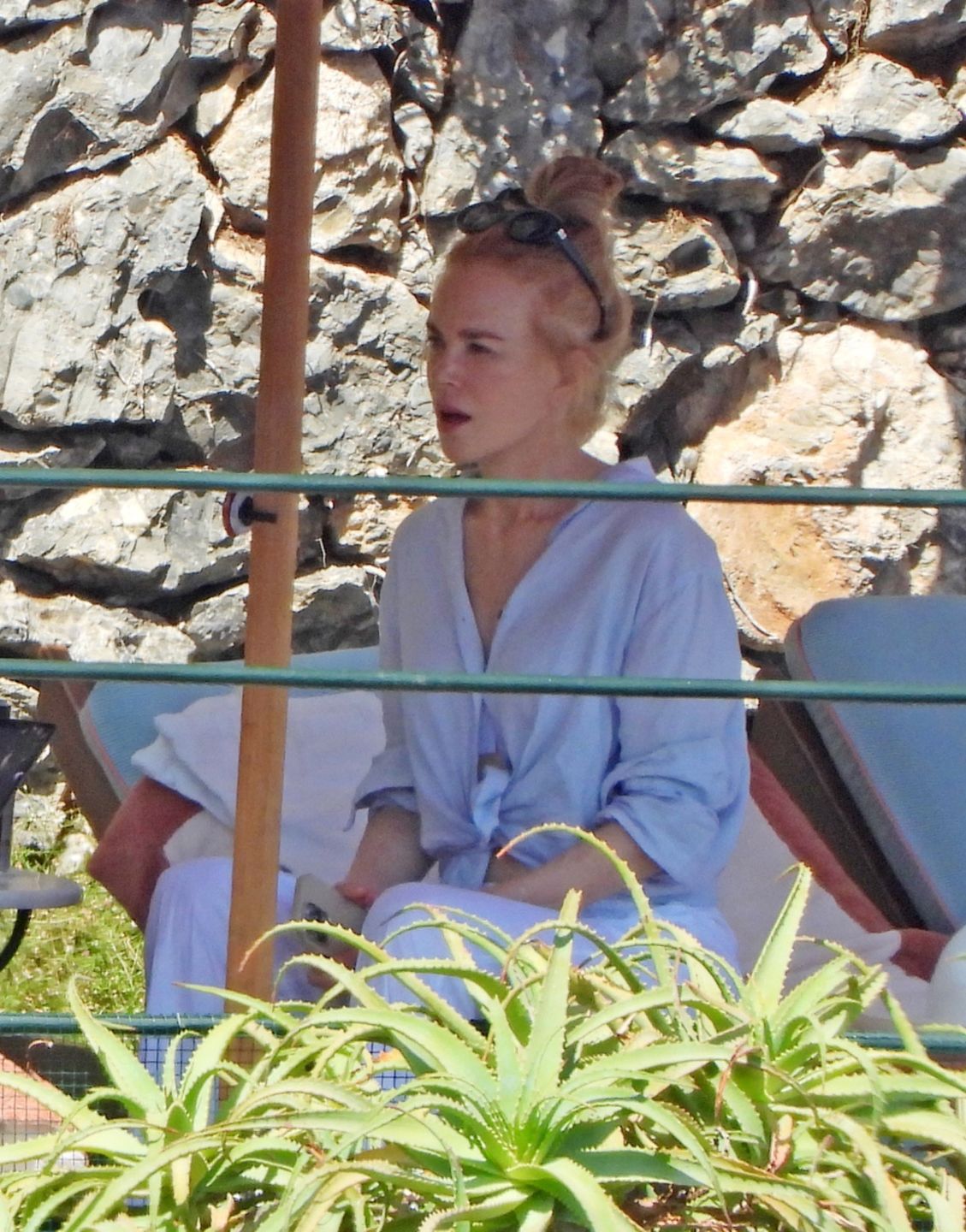 Naturalna Nicole Kidman byczy się na urlopie we Włoszech