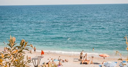 Dramat na włoskiej plaży. 17-latek zginął w wykopanej w piasku dziurze