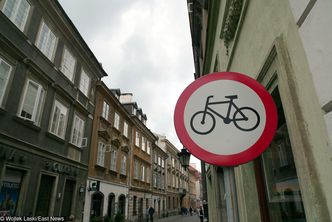 Dziurawa ustawa o elektromobilności. Surowa dla rowerów, łagodna dla starych diesli