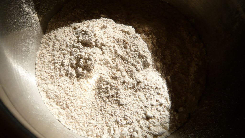 Pełnoziarnista mąka z pszenżyta