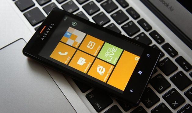 Alcatel One Touch View smartfon