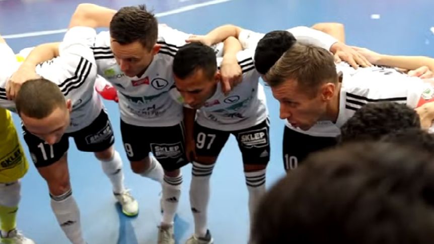 Zdjęcie okładkowe artykułu: YouTube / Futsal Ekstralasa TV / Piłkarze Legii motywują się do walki