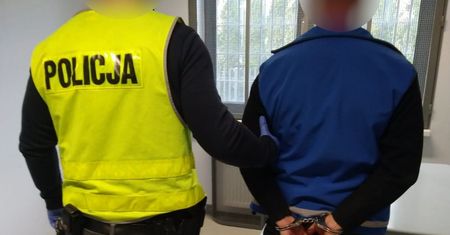 Nałożył sobie za dużo kiełbasy. Ojciec zaatakował go nożem