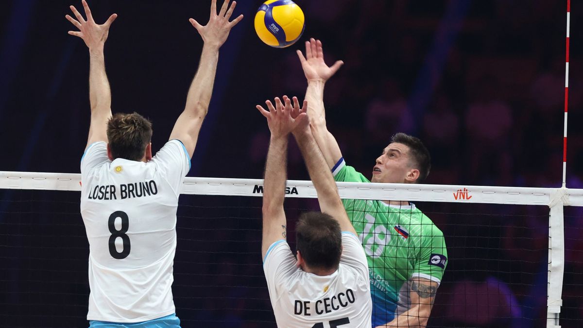 PAP / Marian Zubrzycki / Na zdjęciu: atakuje Klemen Cebulj