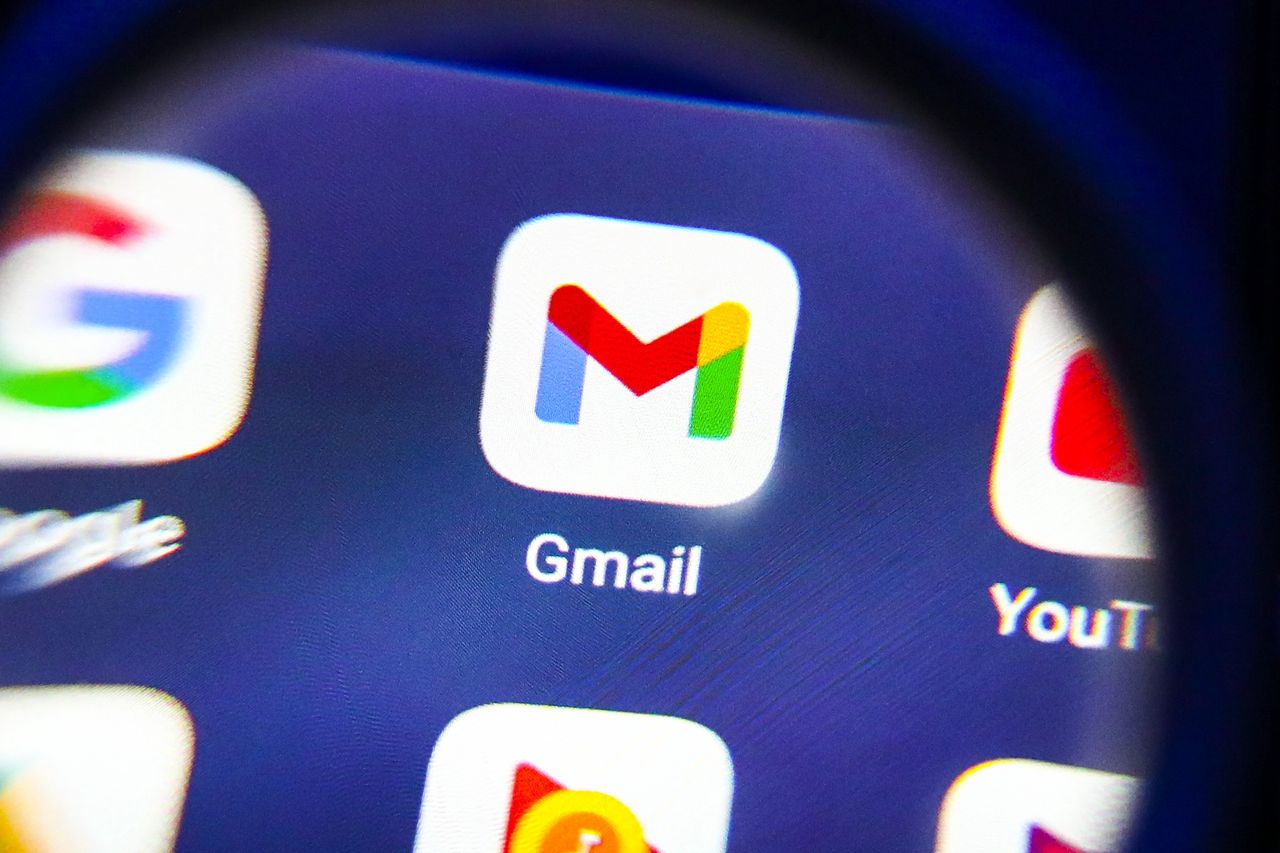 Gmail chce ci pomóc znaleźć e-maile. Testuje wygodne filtry