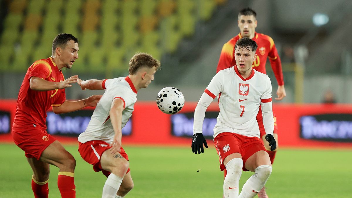 PAP / Jarosław Praszkiewicz / Na zdjęciu: Polska pewnie pokonała Czarnogórę