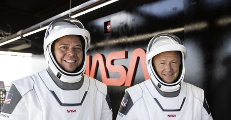 SpaceX i NASA już niedługo rozpoczną historyczny lot. W kosmos polecą doświadczeni astronauci