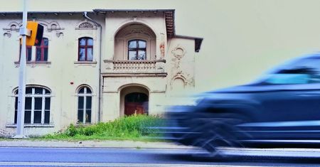 Fotoradar stanął pod Brodnicą. W miejscu, gdzie niedawno doszło do wypadku