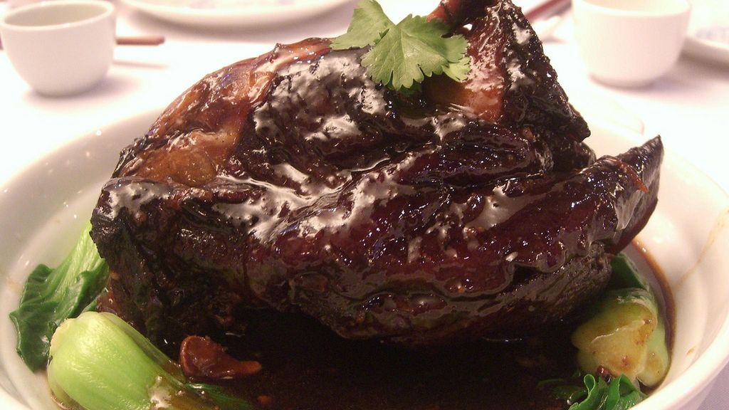 Duszona golonka wieprzowa (samo mięso)