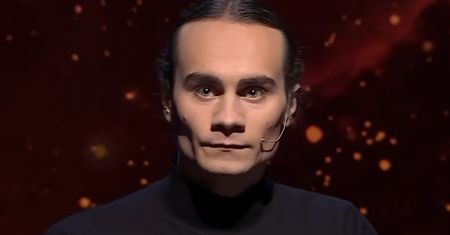 Zaskoczenie. Tak pan Artur zachował się w czasie emisji finału