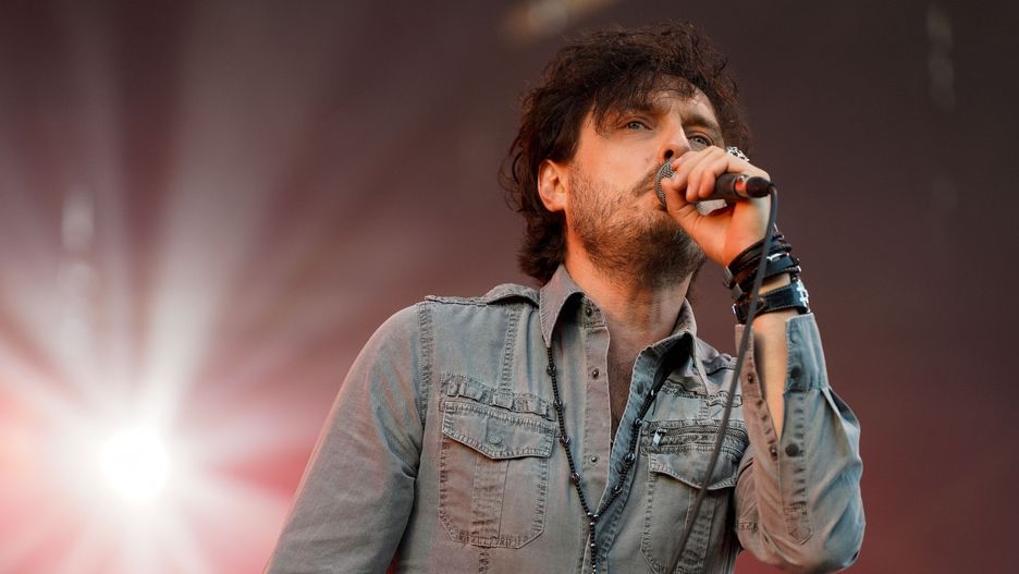 &#34;Cisza przed burzą&#34; i premierowe kompozycje na żywo - Piotr Cugowski zaprasza na koncert w Gdańsku.