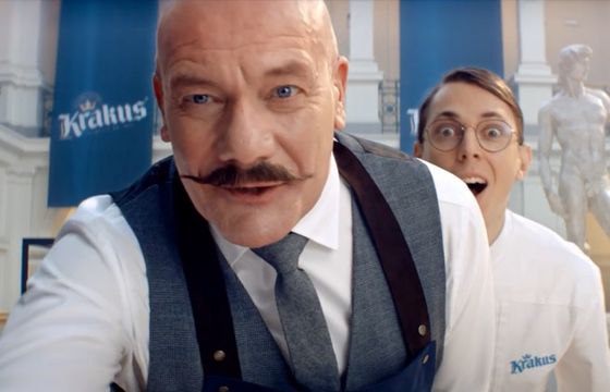 Piotr Zelt reklamuje wędliny Krakus