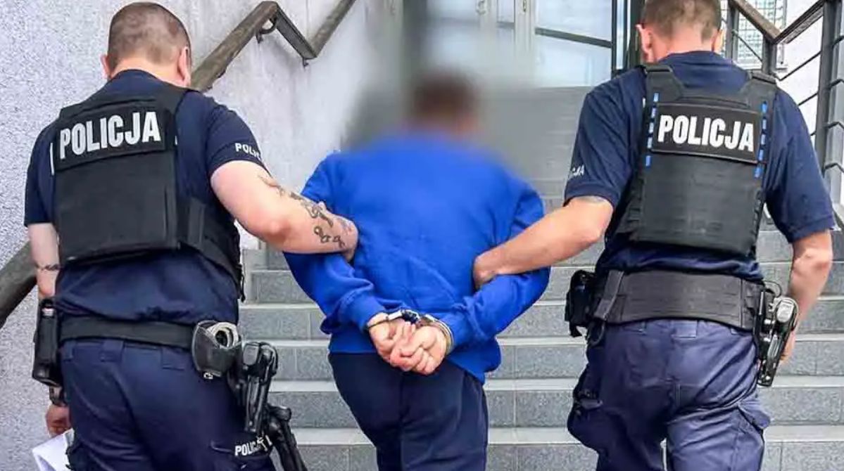 Niszczył samochody, wybijał witryny i przebierał się maskując