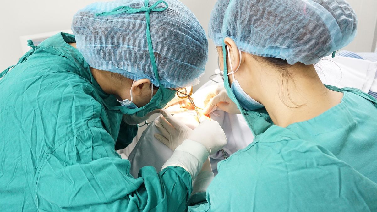 Operacje usunięcia zaćm w Czechach są popularne wśród rodaków