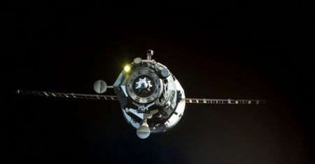 Smród w kosmosie. Rosyjscy kosmonauci otworzyli właz i oniemieli