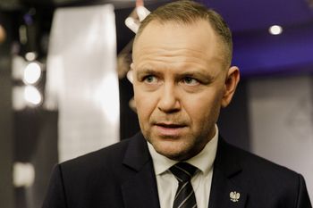 Proces Nawrockiego jednak jawny. Dziennikarze na sali rozpraw