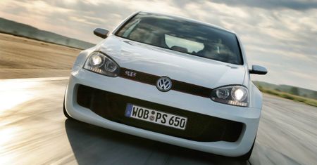 Volkswagen Golf za miesiąc doczeka się nowej odsłony. To ikona europejskiej motoryzacji