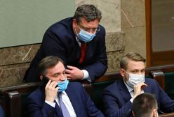 Ziobro zyska posła? W tle kontrowersje wokół przywilejów dla szczepionych