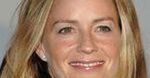 Elisabeth Shue z piranią w parodii "Szczęk"