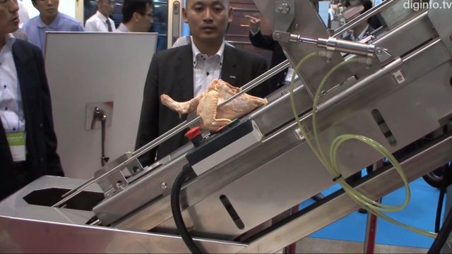 Jak zedrzeć ciało z kurczaka w 2,5 sekundy? [wideo] 1