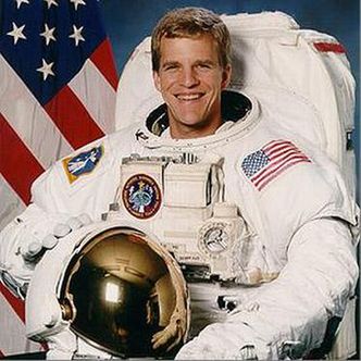 Słynny astronauta przyjeżdża do Polski