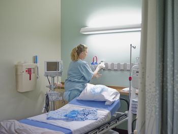 Ogromne różnice w pensjach pielęgniarek. Liczby mogą wprowadzać w błąd