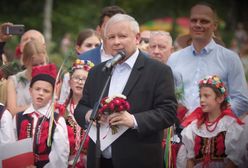 35 sekund filmu PiS, jedno może w nim zaskakiwać. Jest przy Kaczyńskim częściej niż premier