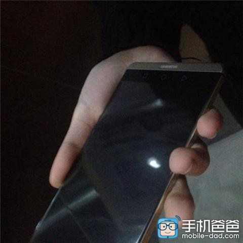 W skrócie: Galaxy Tab S2 na zdjęciu i Android bardziej dochodowy w sieci od iOS-u 4