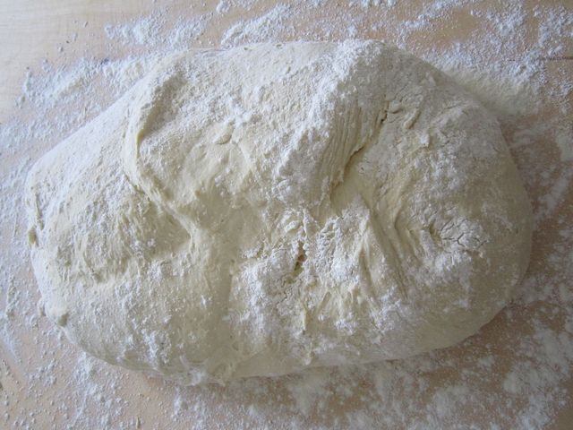 Biała mąka pszenna do wypieku chleba (wzbogacona)